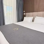 Es Hotell