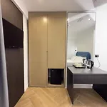 Hotell Es Tirana