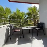 Es