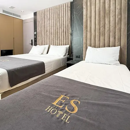 Hotell Es