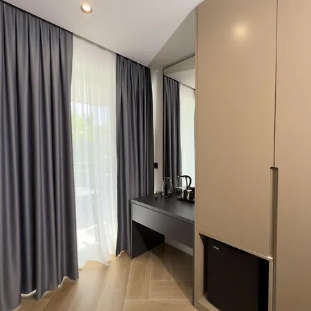 Otel Es 4*
